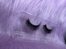 Load image into Gallery viewer, Classy Eyelashes
